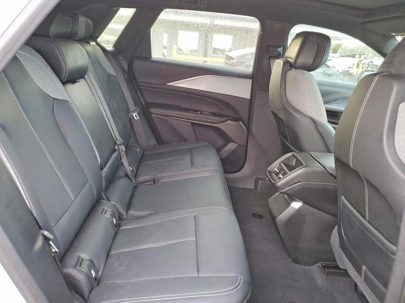 2024 Cadillac Lyriq Tech