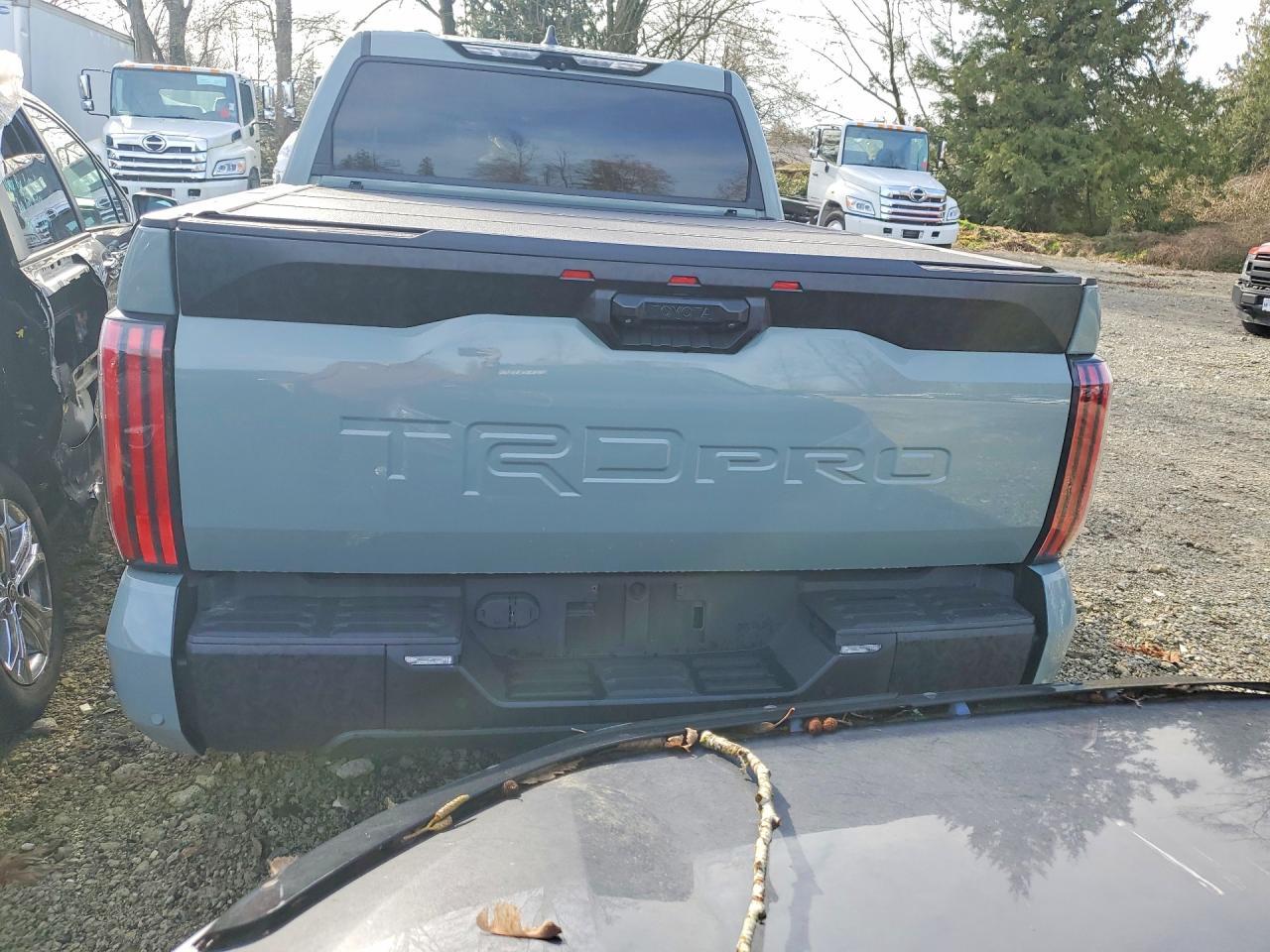 2022 Toyota Tundra Crewmax Limited