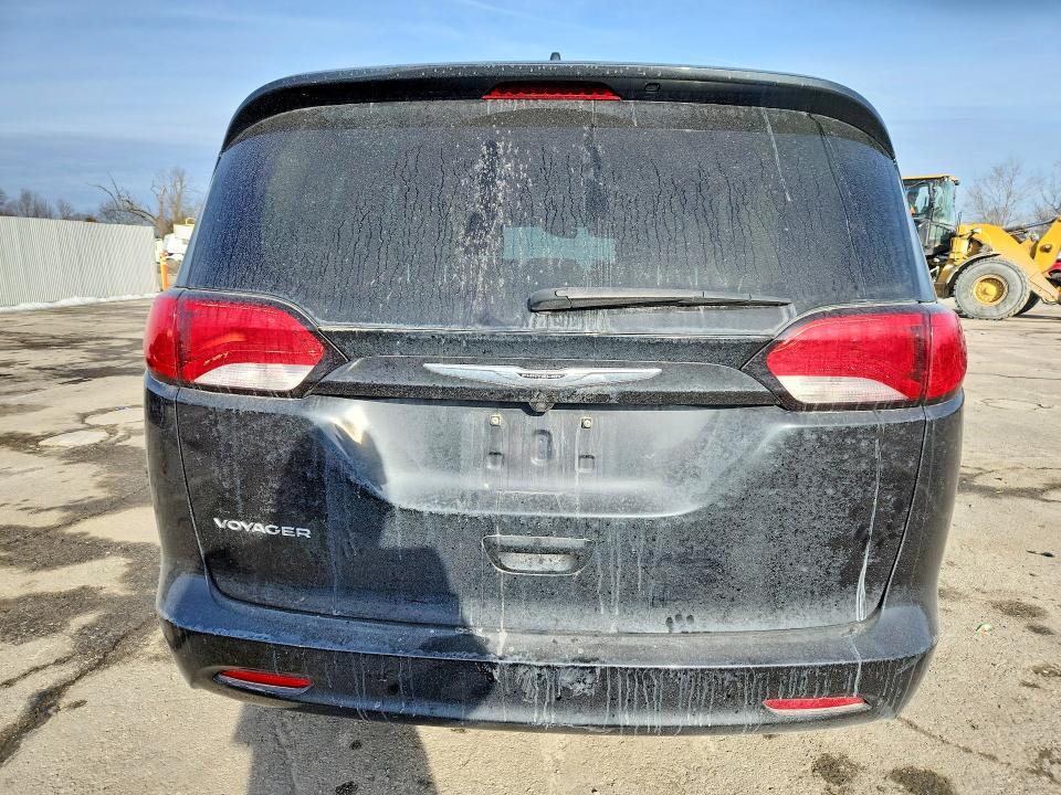 2021 Chrysler Voyager lxi