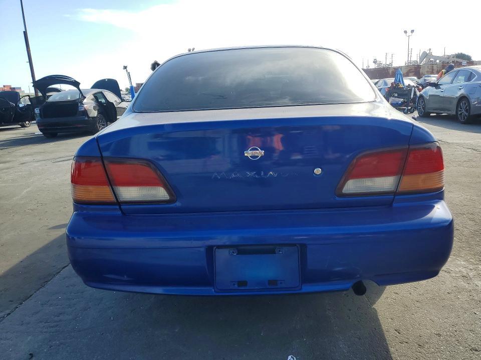 1999 Nissan Maxima