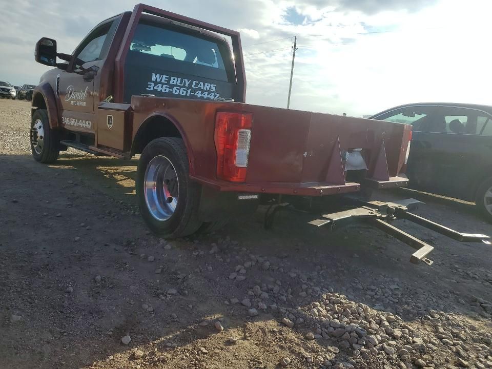 2017 Ford F450 Super Duty Flatbed Truck