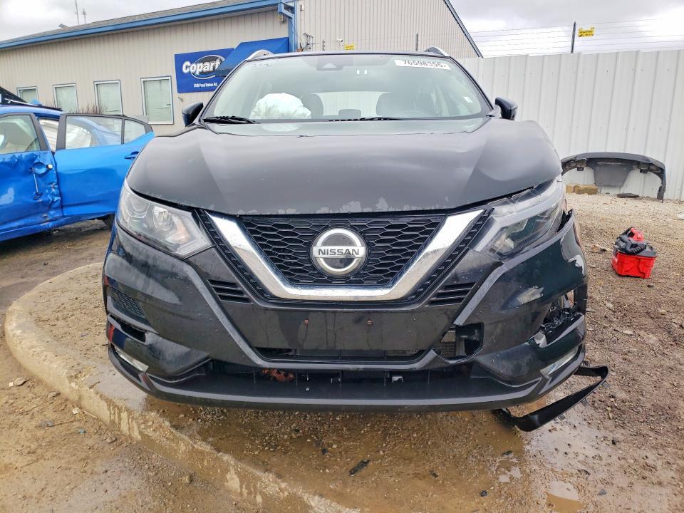 2022 Nissan Rogue Sport sv