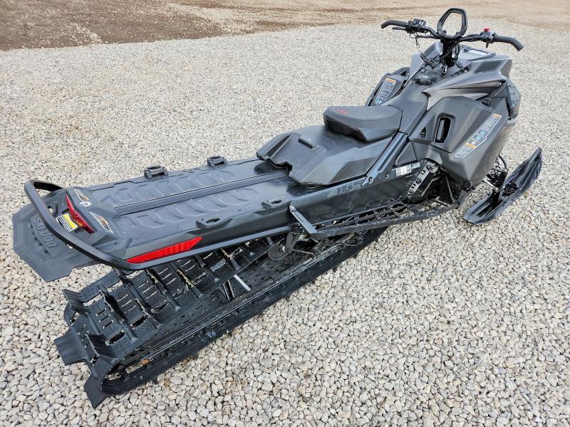 2022 Skidoo Snowmobile