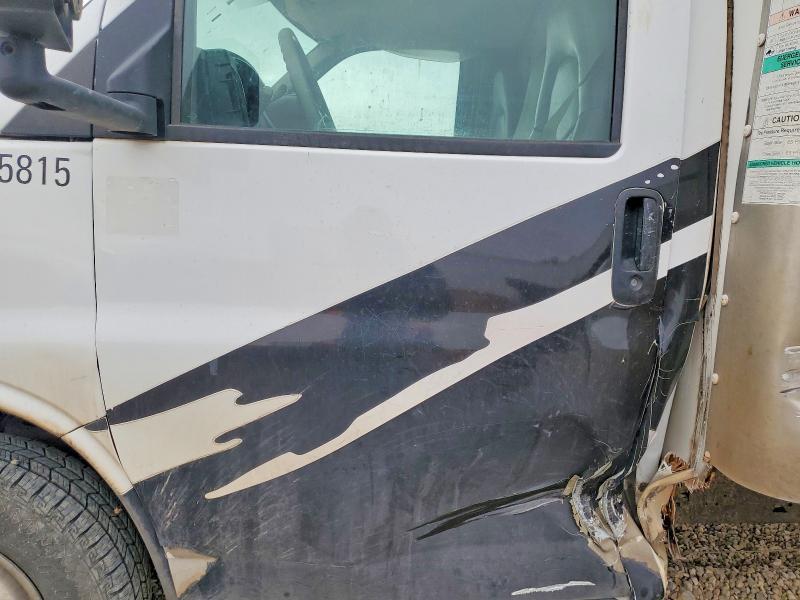2008 GMC Savana BOX Truck