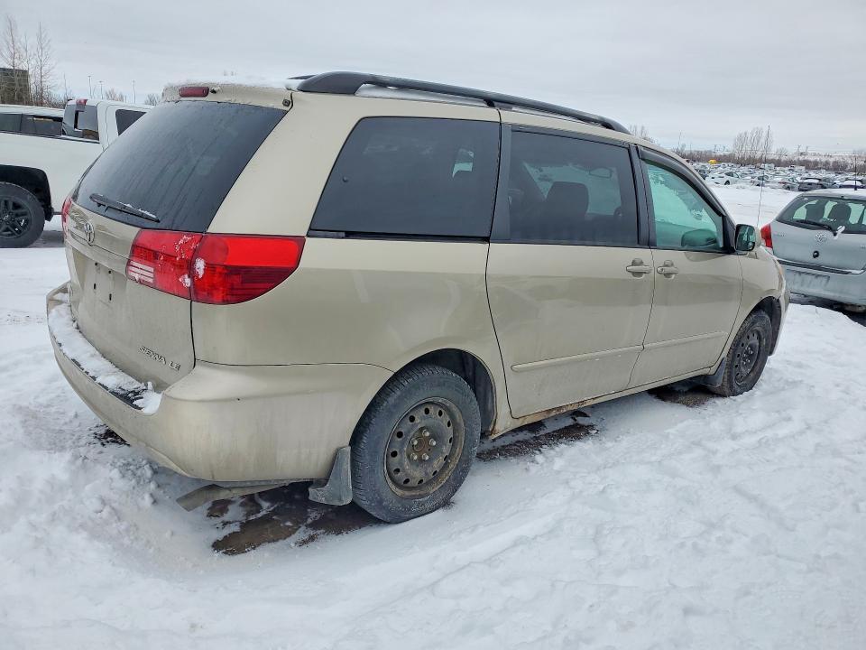 2005 Toyota Sienna ce