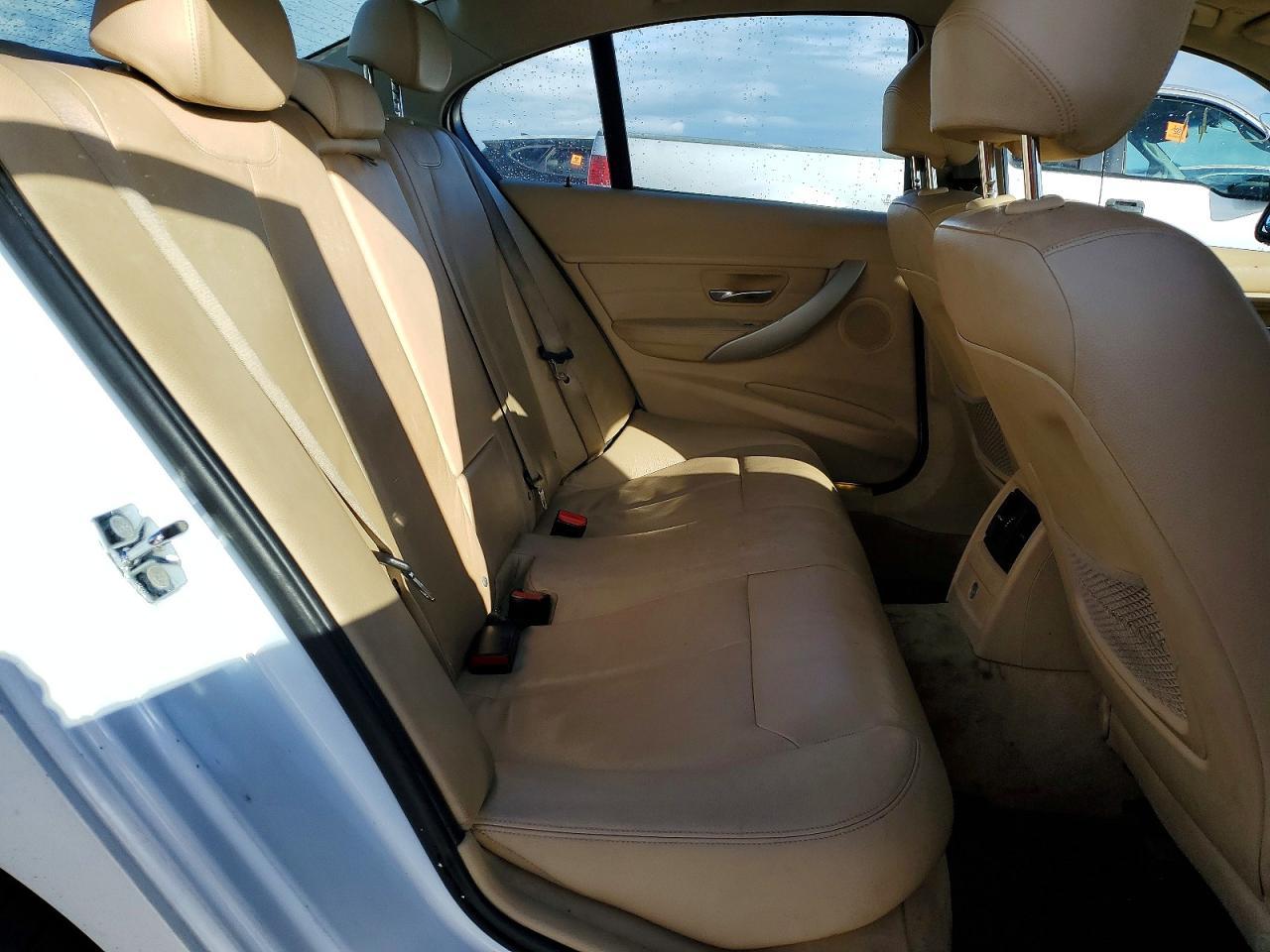2012 BMW 328 i
