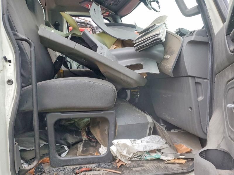 2022 International Mv607 box Truck