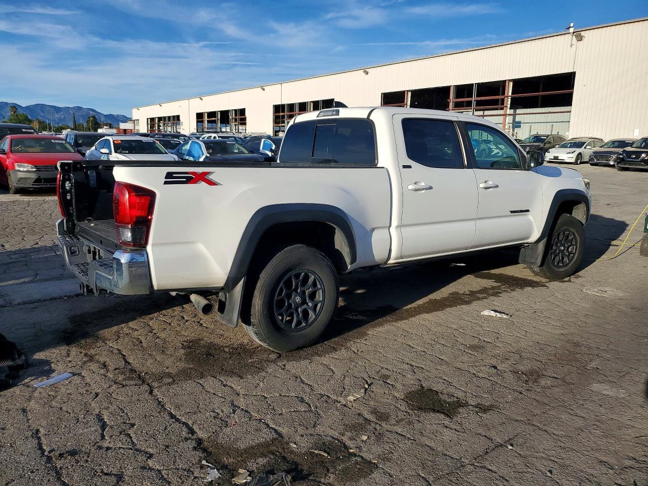 2023 Toyota Tacoma SR5 V6