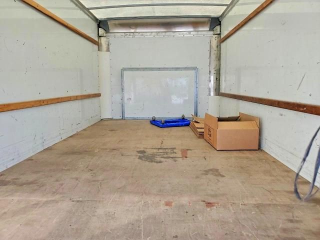 2023 Ford Econoline E350 Super Duty Cutaway Van