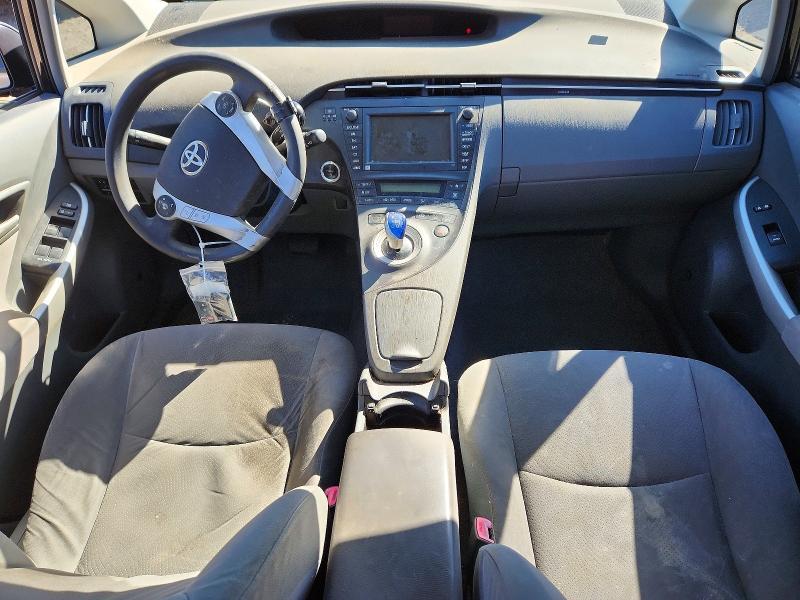 2010 Toyota Prius iii