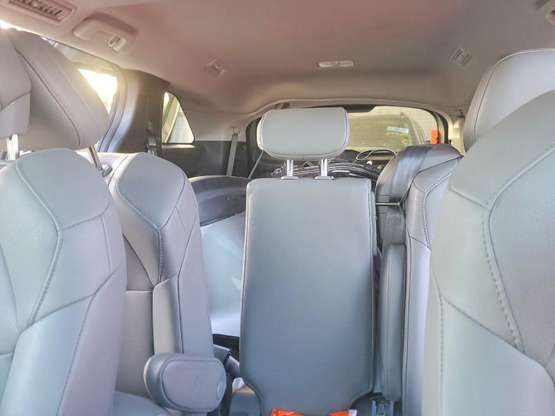 2025 Toyota Sienna xle 8-passenger