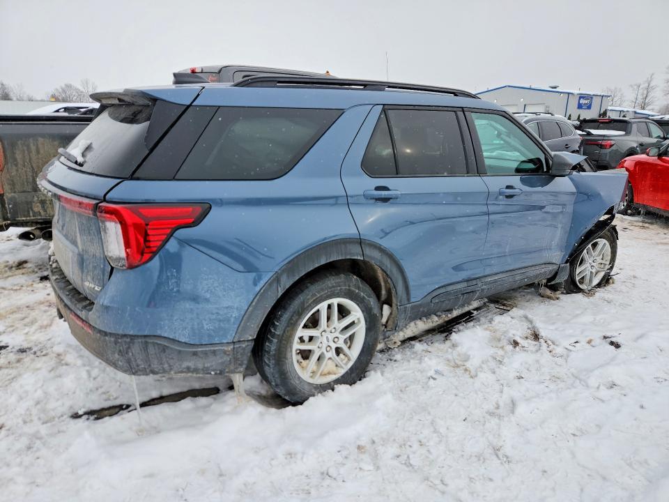 2025 Ford Explorer Active