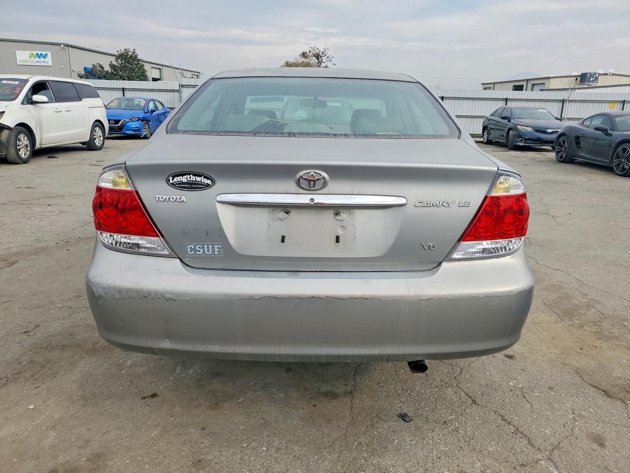 2005 Toyota Camry le