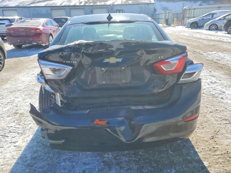 2018 Chevrolet Cruze lt