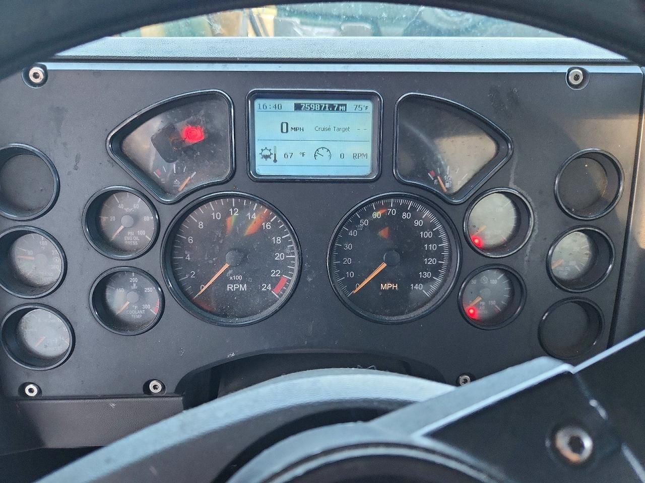 2015 Mack CXU612 Semi Truck