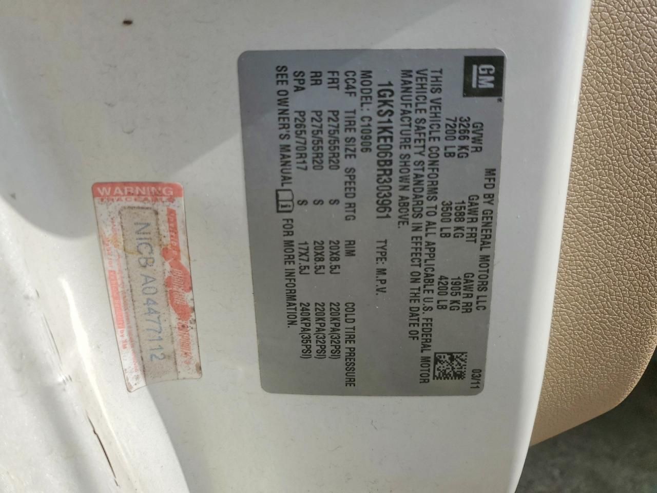 2011 GMC Yukon xl C1500 slt