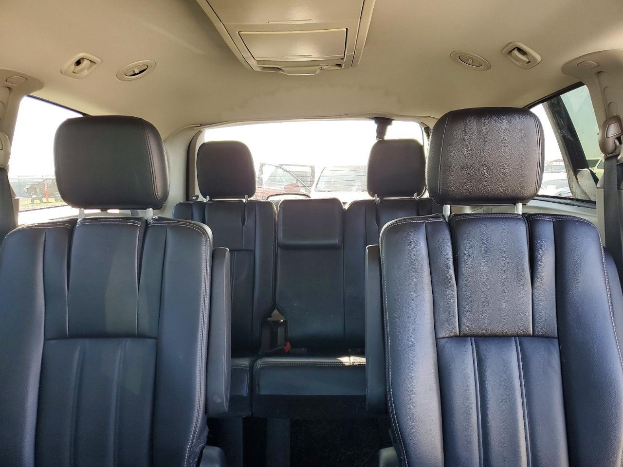2015 Chrysler Town & Country Touring