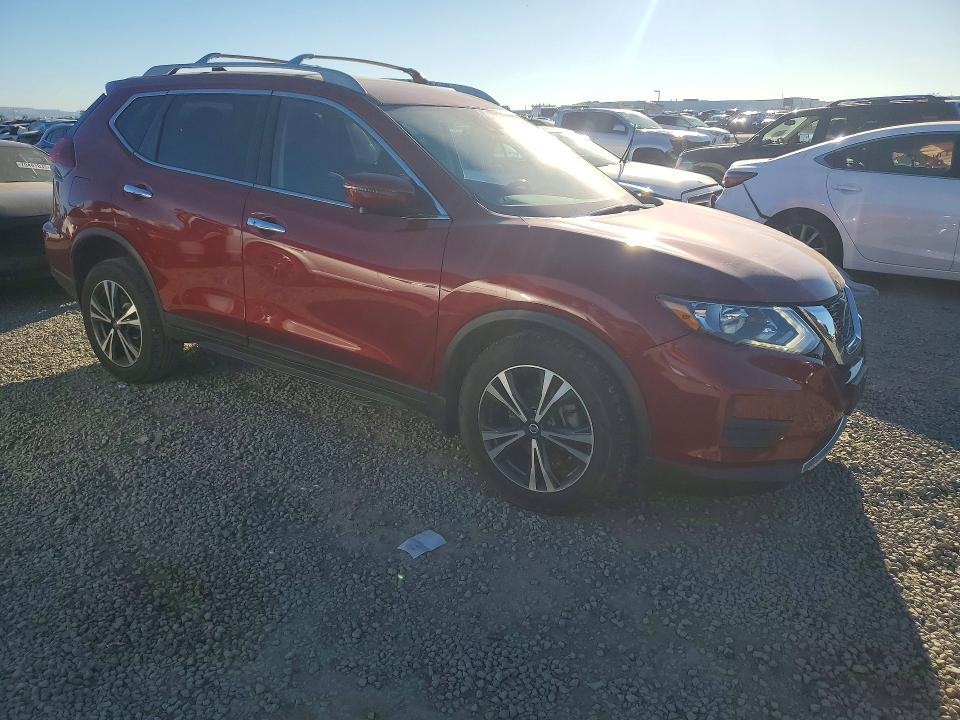 2020 Nissan Rogue sv