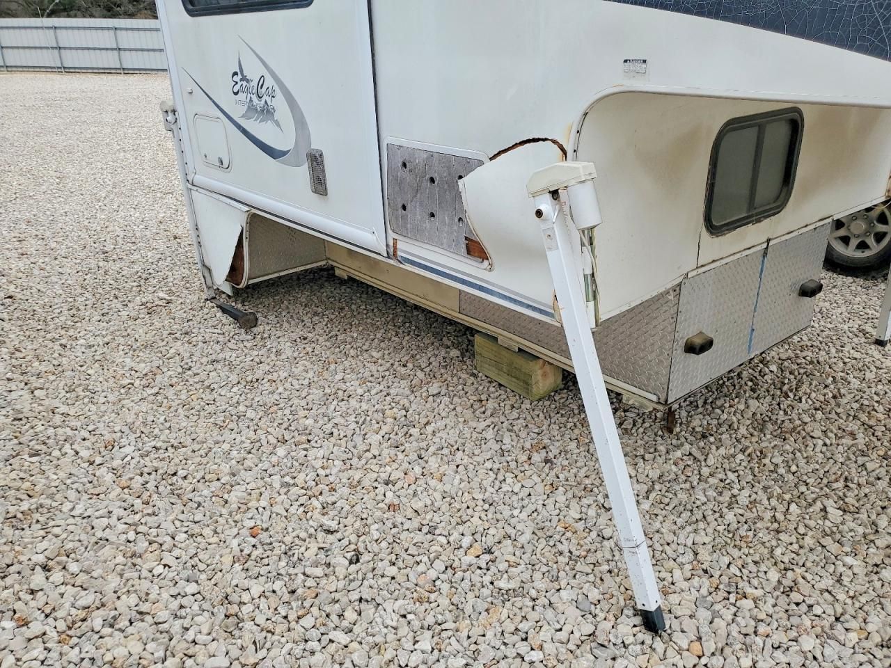 2010 Eagle Cap 950 Adventurer