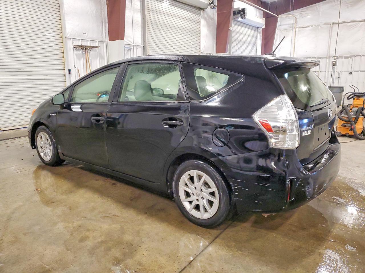 2014 Toyota Prius v