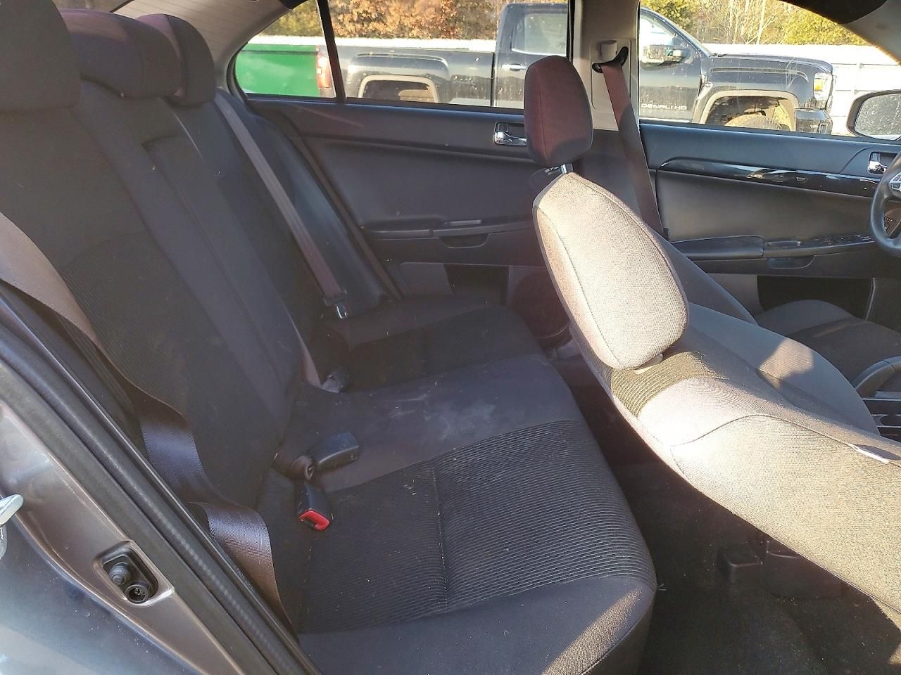 2017 Mitsubishi Lancer es