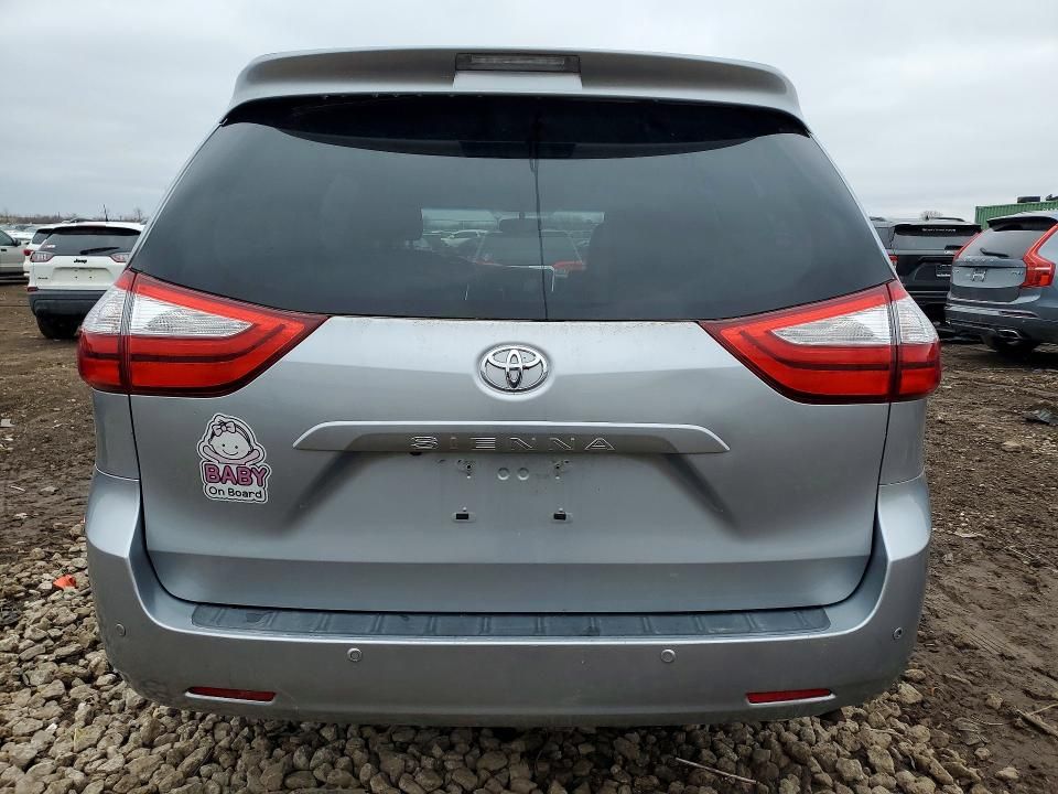 2016 Toyota Sienna xle Premium 7-passenger