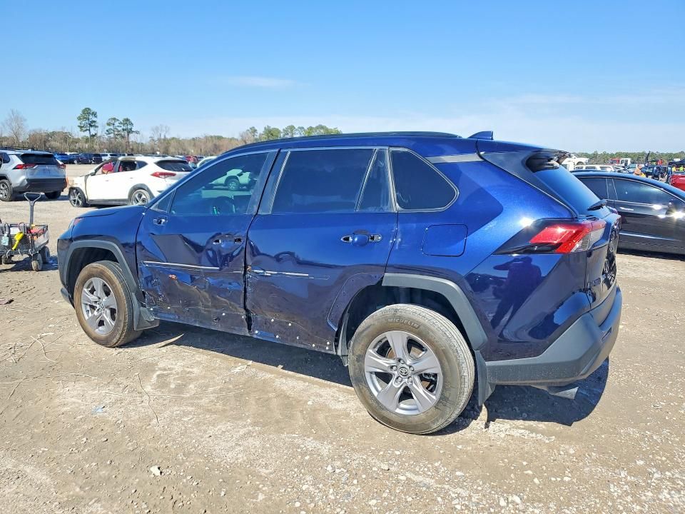 2025 Toyota Rav4 xle