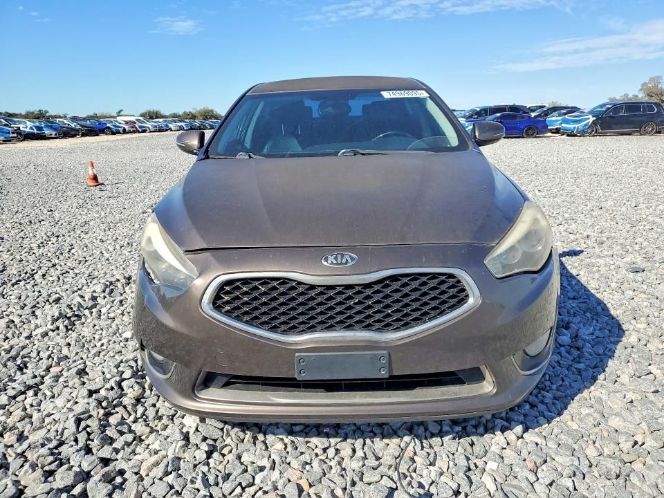 2014 KIA Cadenza Premium