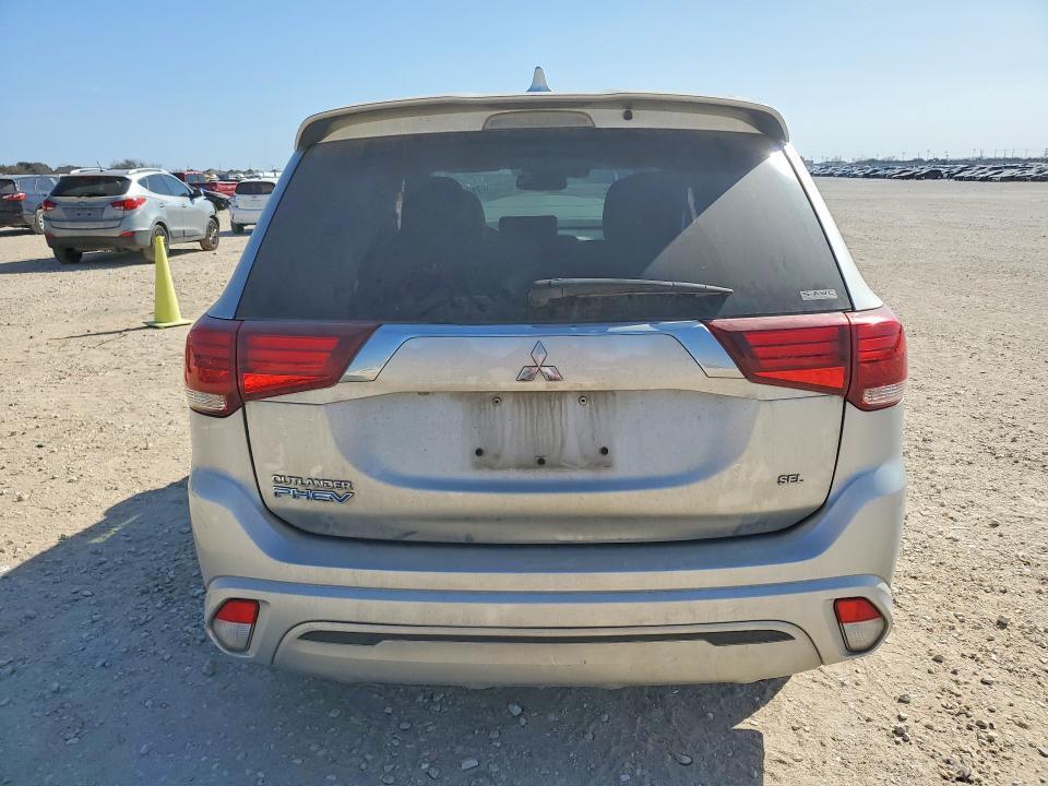 2022 Mitsubishi Outlander sel