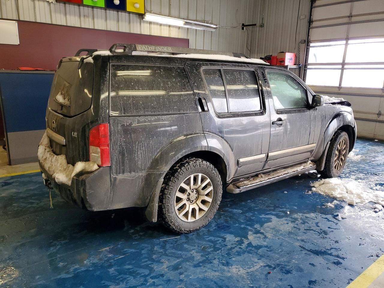 2010 Nissan Pathfinder s