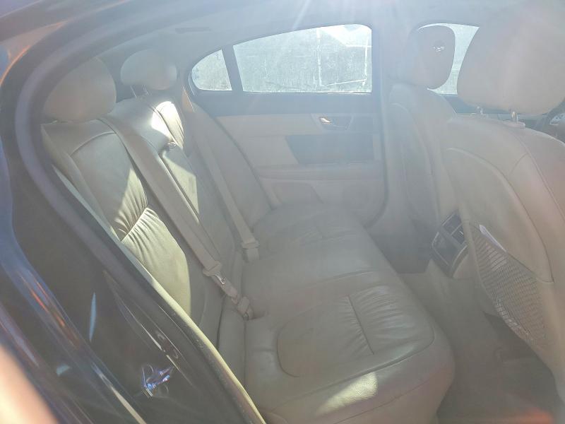 2011 Jaguar XF