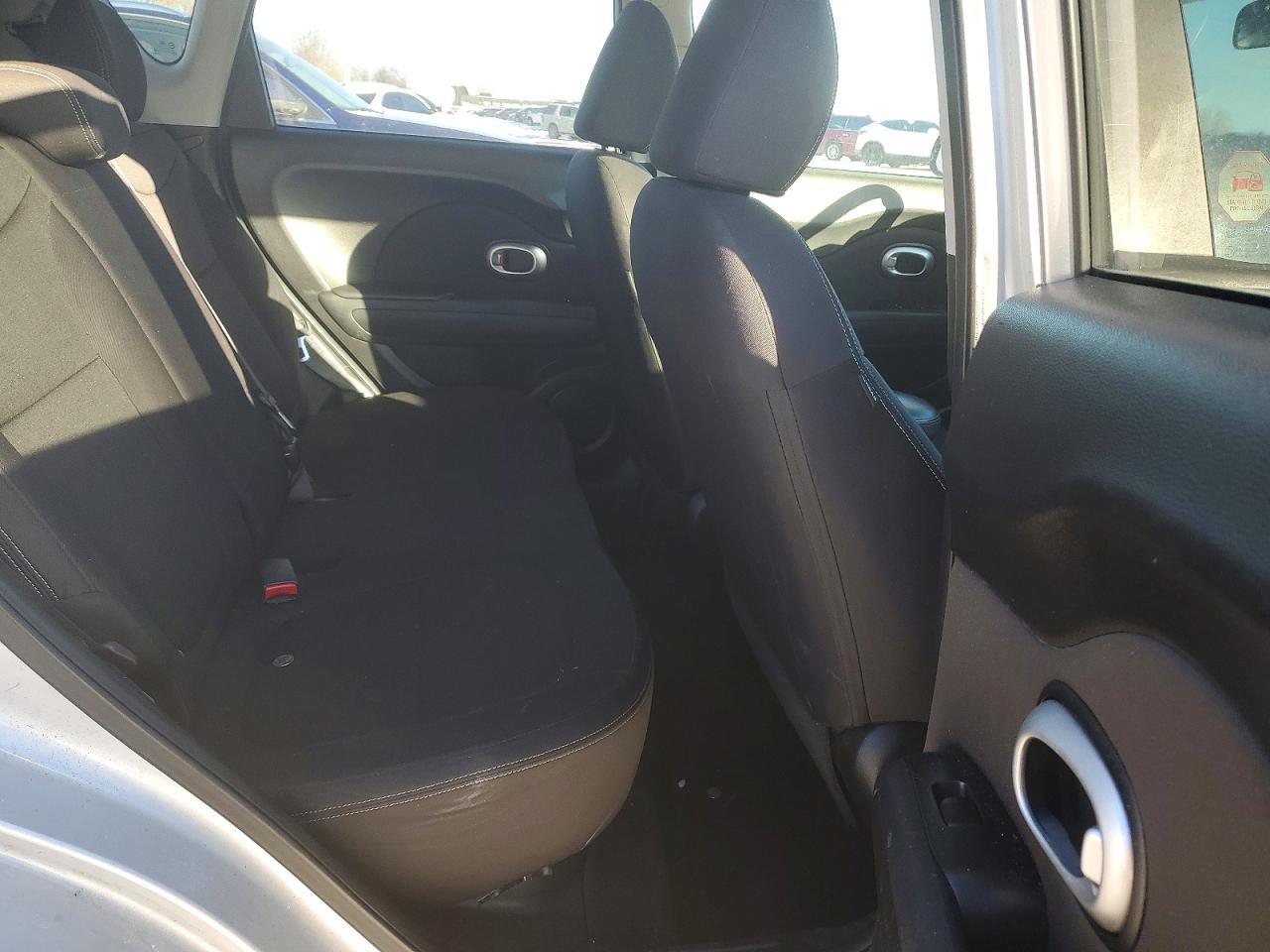 2015 KIA Soul Base