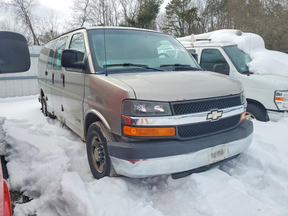 2004 Chevrolet Express G2500