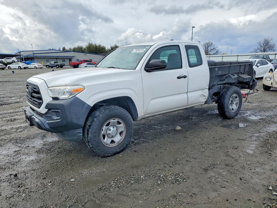 2018 Toyota Tacoma sr