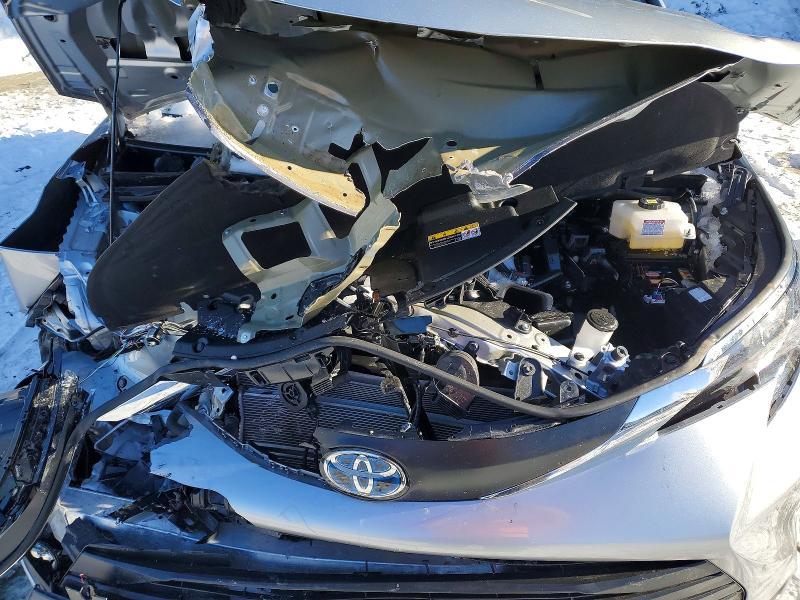 2025 Toyota Sienna xle 8-passenger