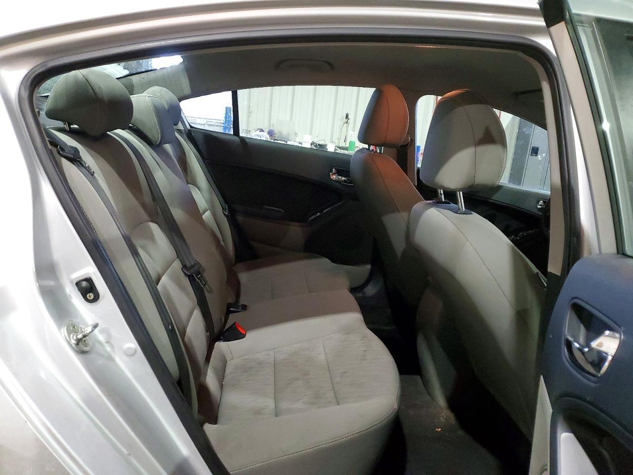 2015 KIA Forte lx