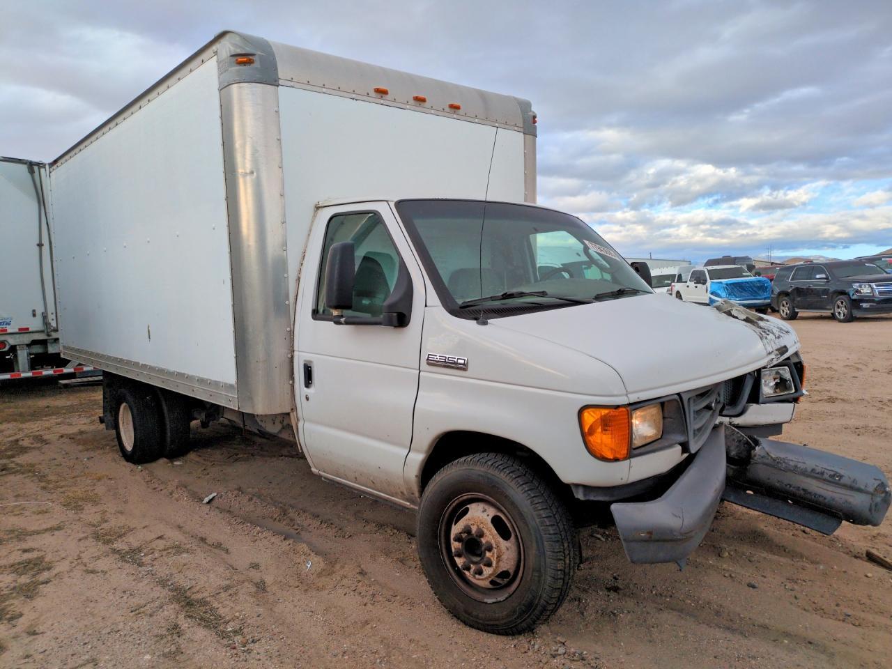 2006 Ford E350 BOX Truck