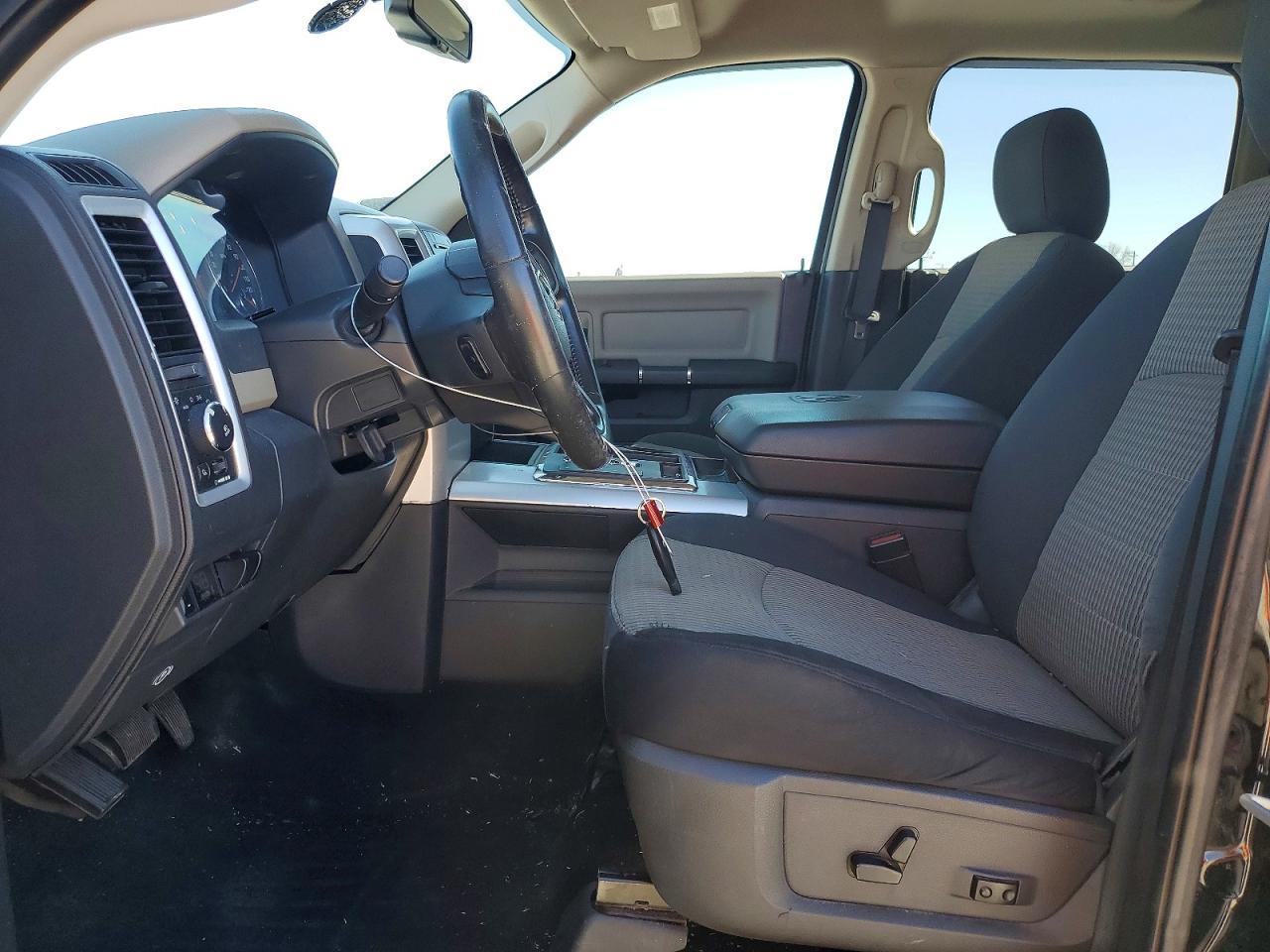 2012 Dodge Ram 1500 slt