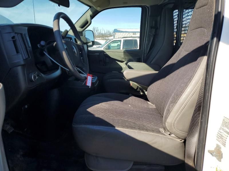 2018 GMC Savana 2500 Utility / Service van