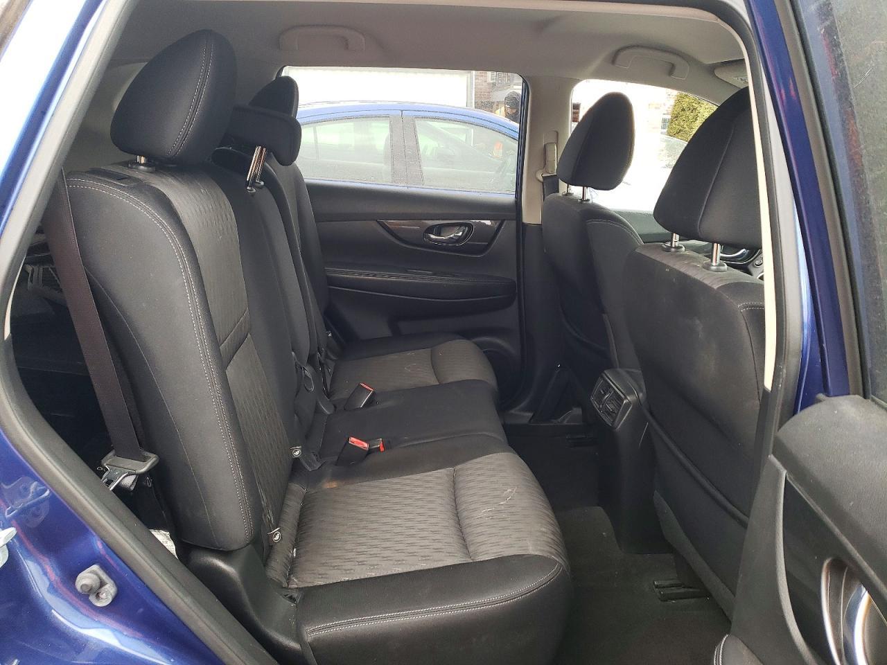 2017 Nissan Rogue s