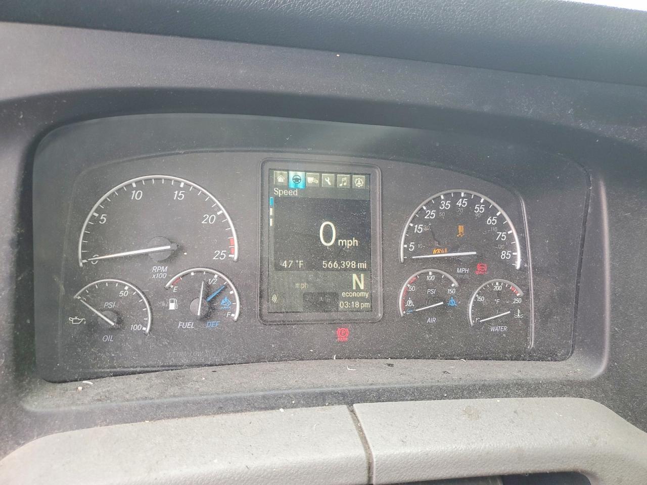 2021 Freigliner 2021 Freightliner Cascadia 126 Semi Truck