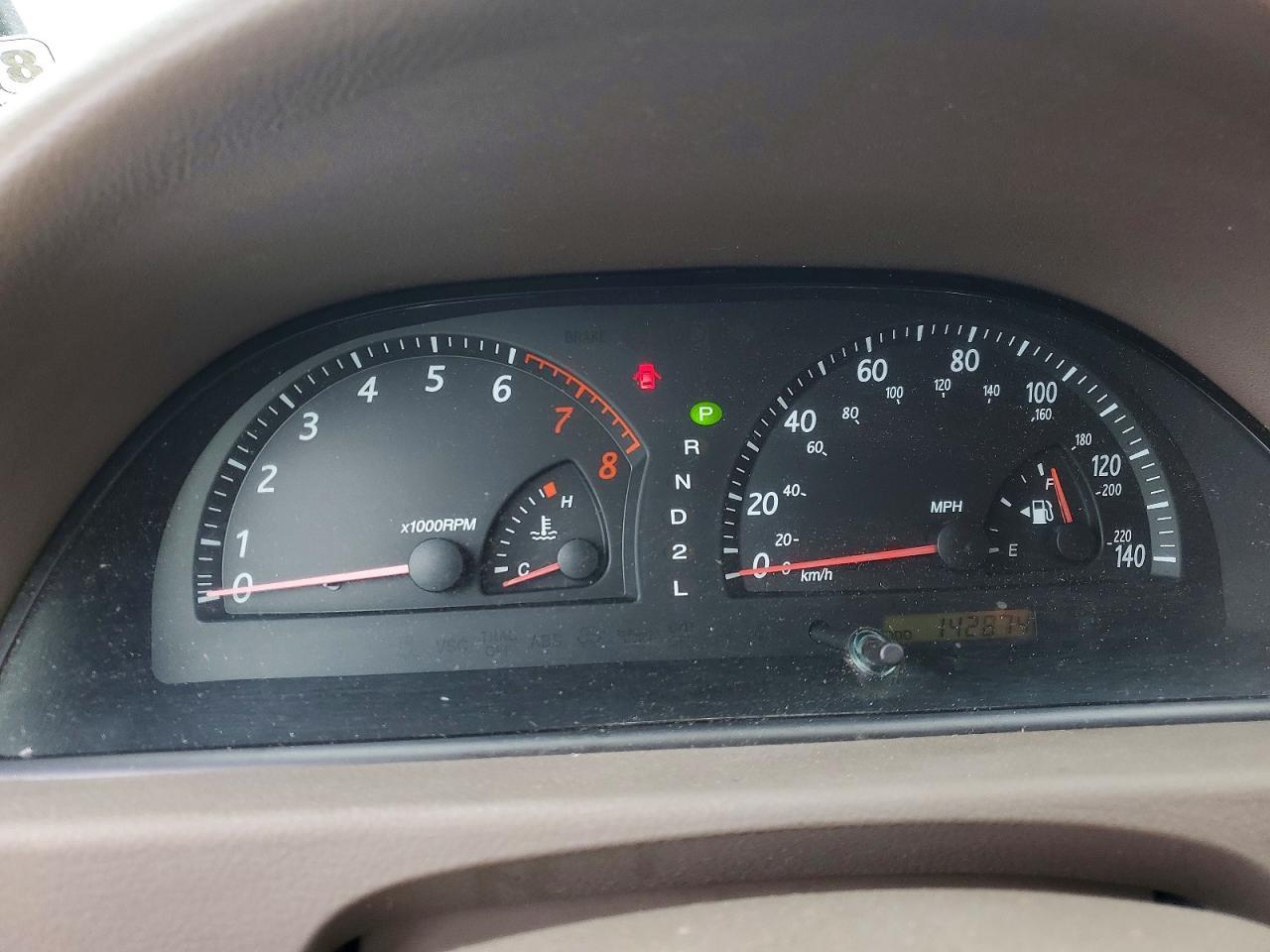 2003 Toyota Camry le