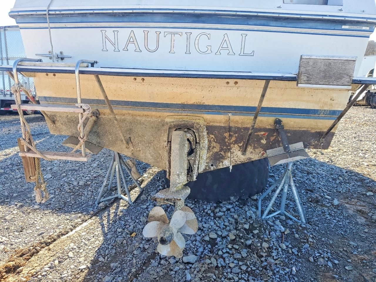 1989 Carver Yachts Boat