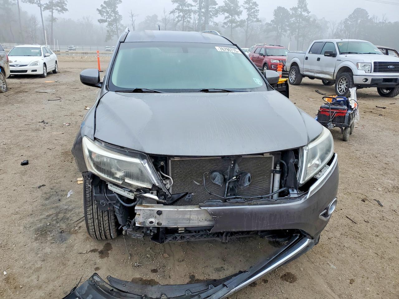2016 Niss Pathfinder