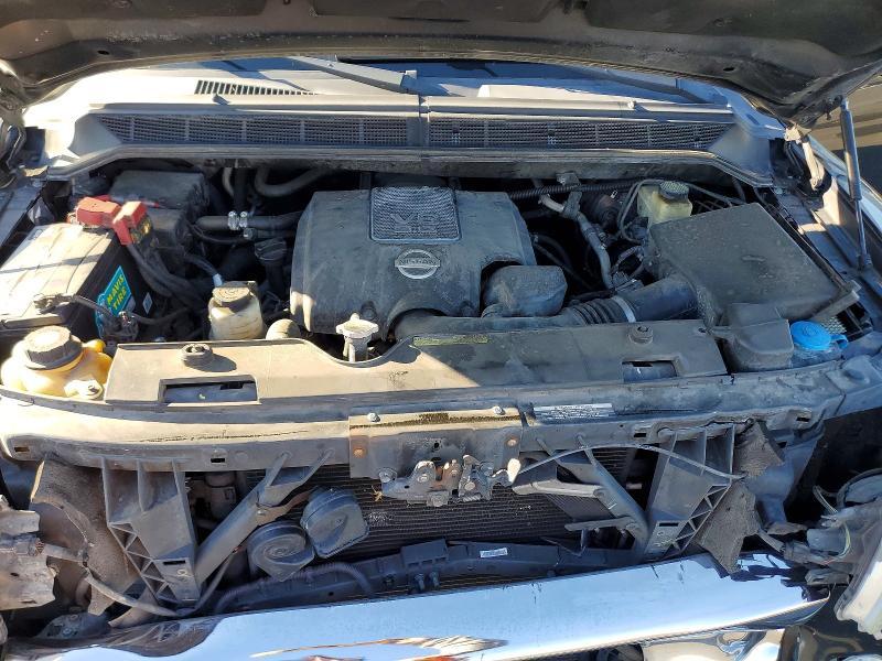 2015 Nissan Titan SV