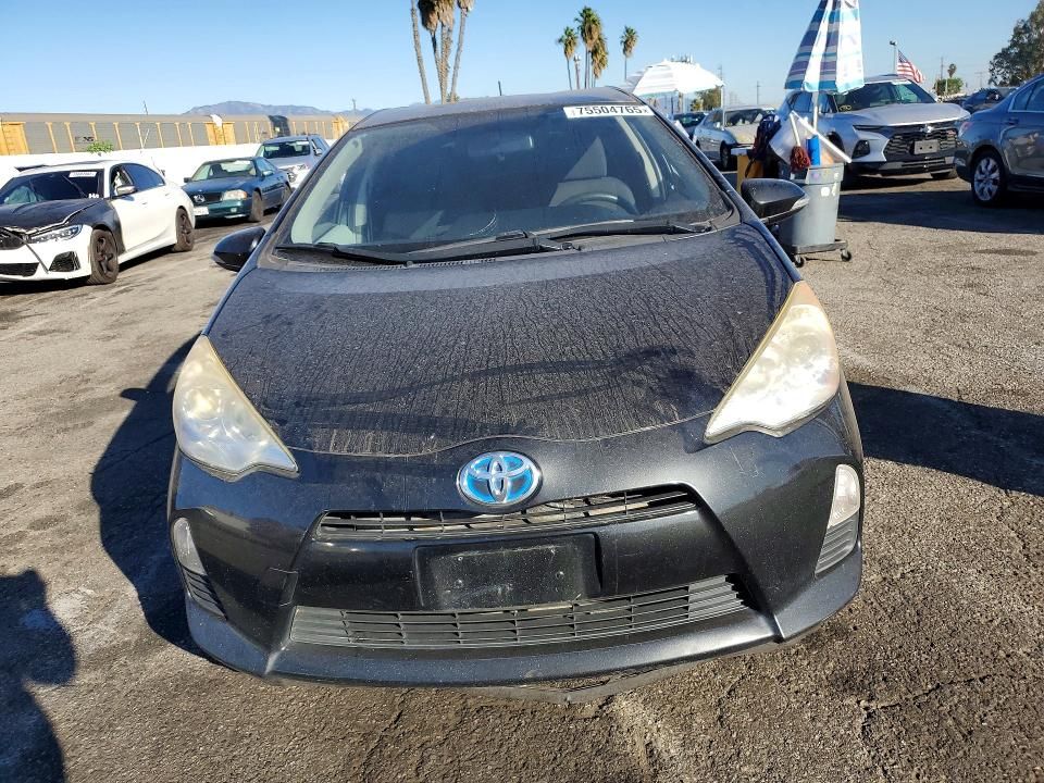 2013 Toyota Prius c