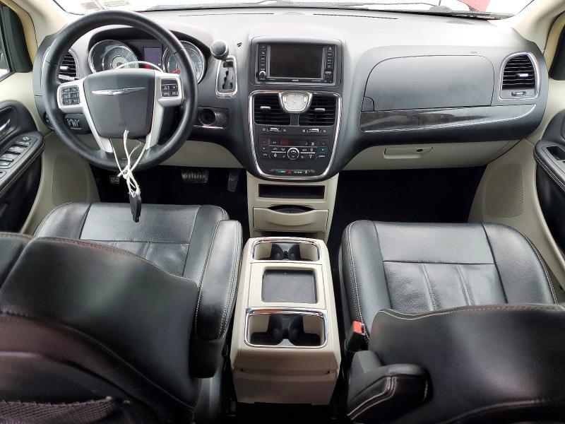 2015 Chrysler Town & Country Touring