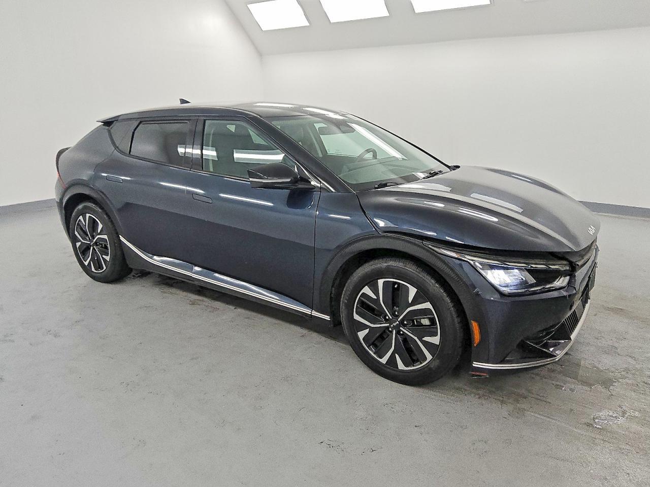 2023 KIA EV6 Wind