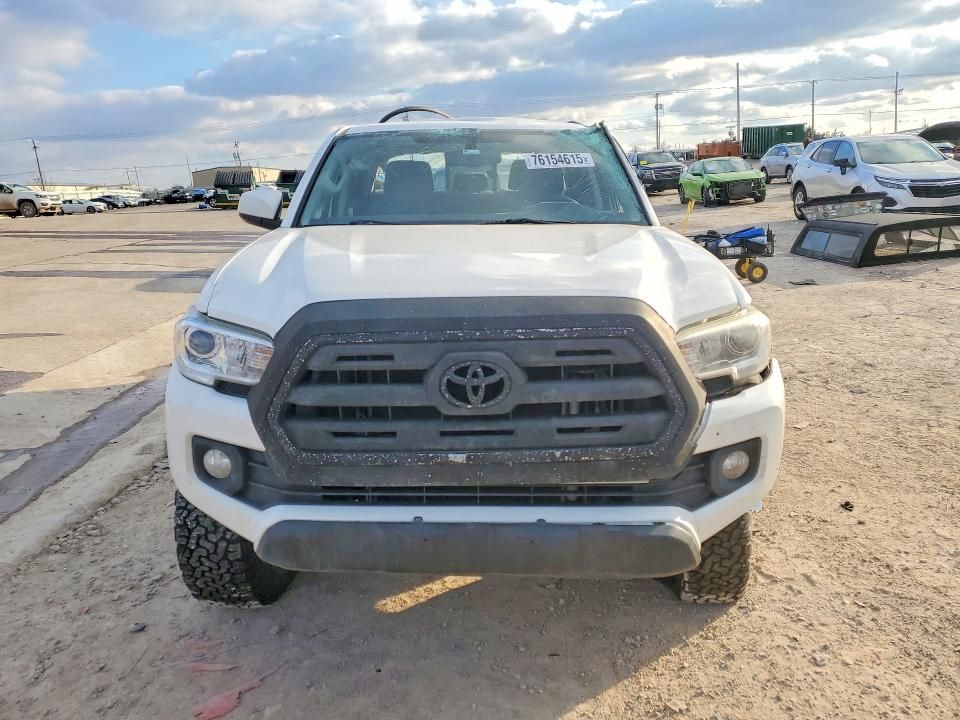 2017 Toyota Tacoma Double cab
