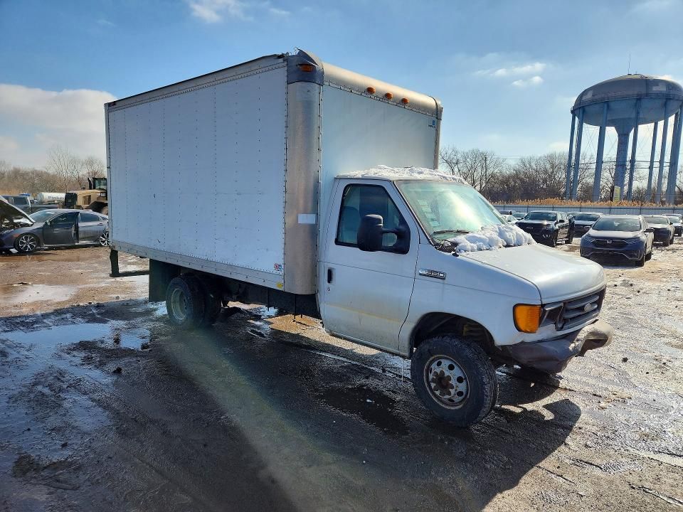 2006 Ford E350 box Truck